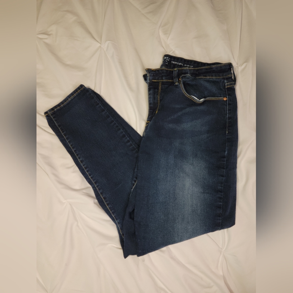 Signature by Levi || Modern Slim || Jeans || 18 M